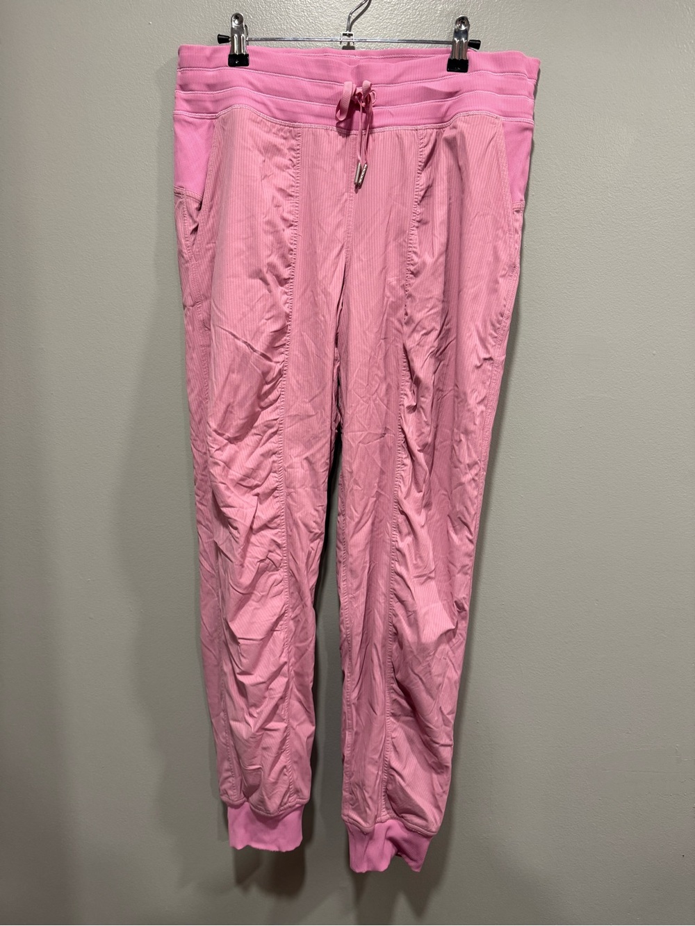 Lululemon Dance Studio Mid-Rise Jogger *Full Length in Pink Frosting Size 10